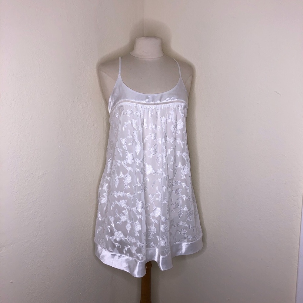 Oscar de la Renta White Satin Dress